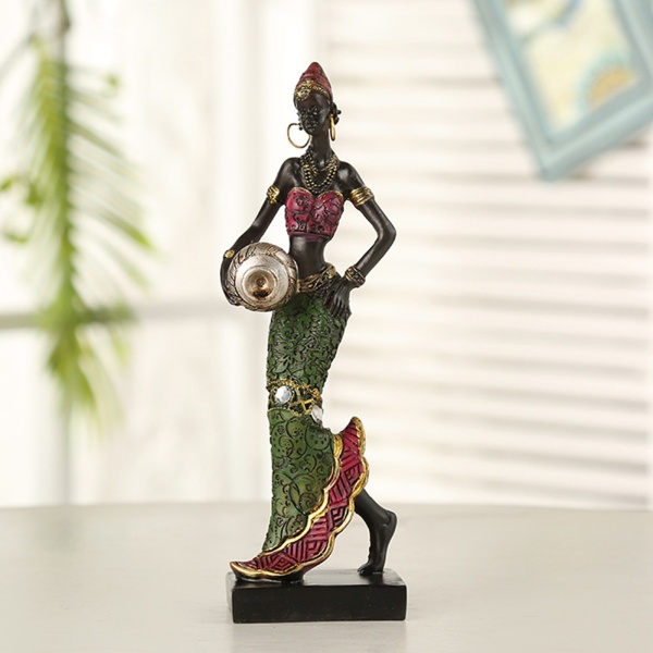 Statuette porteuse d'eau africaine 6