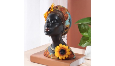 Statue buste de femme africaine ornée des fleurs 1