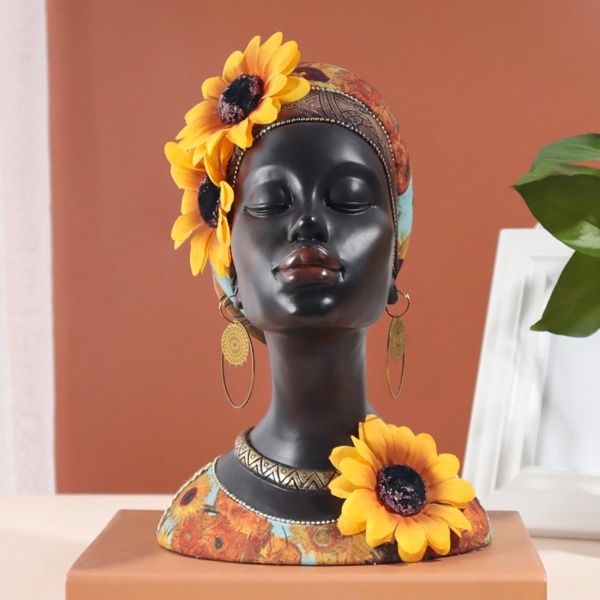 Statue buste de femme africaine ornée des fleurs 4