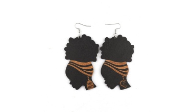 Boucles d’oreilles femmes avec Afro en bois 1